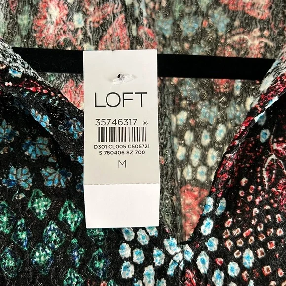 Garden Textured Ruffle Tie Neck Top nwt medium. A616 - Picture 5 of 6